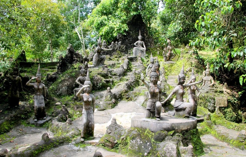 Tarnim Magic Garden in Ko Samui Pictures